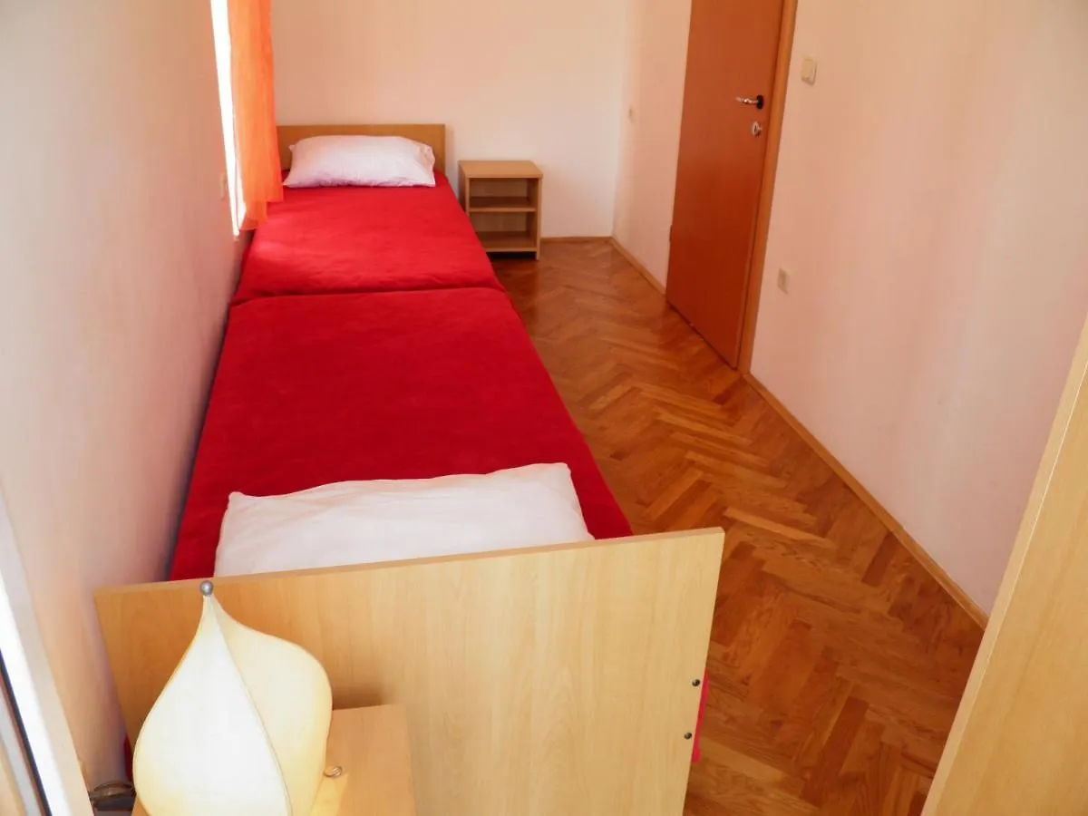 Apartments With A Parking Space Baska, Krk - 19200 Baska (Krk)